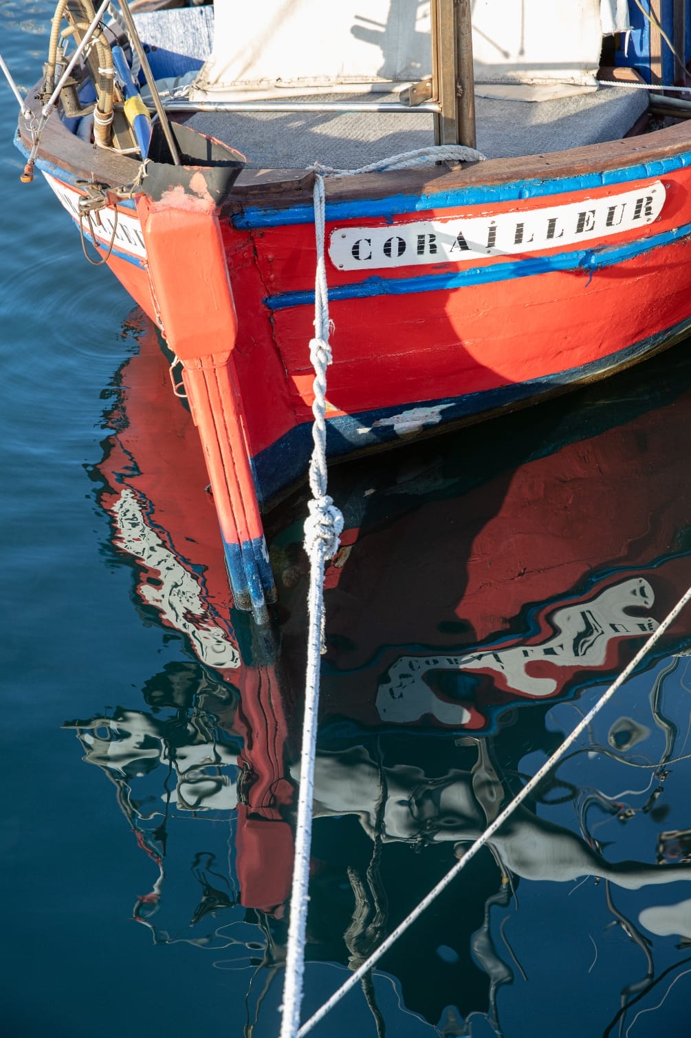Barca al molo dell'isola di Porquerolles - hotel residence les medes